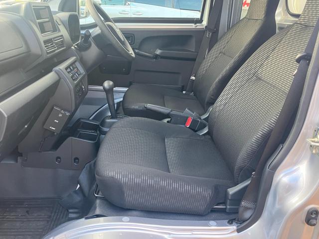 ハイゼットトラック ジャンボエクストラ アイドリングストップ付き オートLED ブレーキサポート 盗難防止システム スマ-トキ- ダブルエアバッグ 前席パワーウィンドウ キーフリー レーンアシスト 4WD 横滑り防止 パワーステアリング(12枚目)