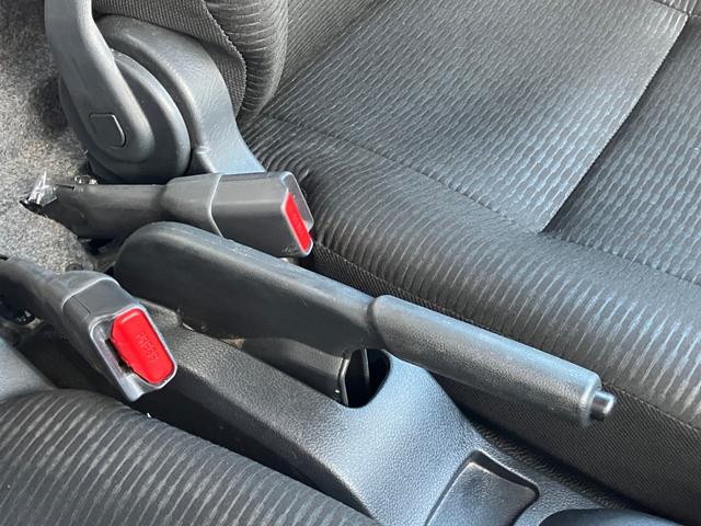 ハイゼットトラック ジャンボエクストラ アイドリングストップ付き オートLED ブレーキサポート 盗難防止システム スマ-トキ- ダブルエアバッグ 前席パワーウィンドウ キーフリー レーンアシスト 4WD 横滑り防止 パワーステアリング(31枚目)