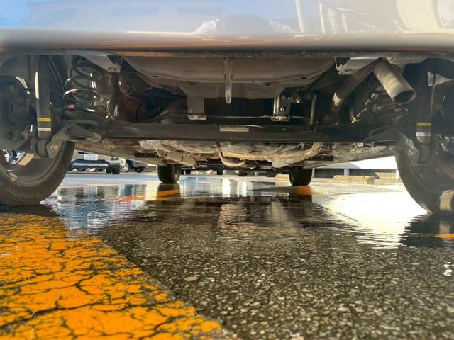 タント カスタムＲＳ　トップエディションＳＡ　衝突被害軽減　タ－ボ　Ａストップ　セキュリティー　横滑り防止機能　地デジ　エアバッグ　オートエアコン　パワーウィンドウ　ナビ＆ＴＶ　メモリナビ　スマートキー　パワーステアリング　ＡＢＳ　ベンチシート（17枚目）