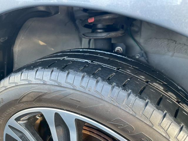 タント カスタムＲＳ　トップエディションＳＡ　衝突被害軽減　タ－ボ　Ａストップ　セキュリティー　横滑り防止機能　地デジ　エアバッグ　オートエアコン　パワーウィンドウ　ナビ＆ＴＶ　メモリナビ　スマートキー　パワーステアリング　ＡＢＳ　ベンチシート（22枚目）