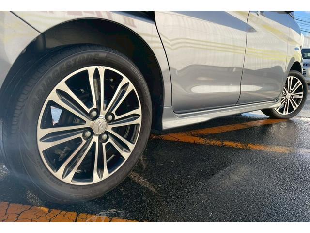 タント カスタムＲＳ　トップエディションＳＡ　衝突被害軽減　タ－ボ　Ａストップ　セキュリティー　横滑り防止機能　地デジ　エアバッグ　オートエアコン　パワーウィンドウ　ナビ＆ＴＶ　メモリナビ　スマートキー　パワーステアリング　ＡＢＳ　ベンチシート（24枚目）