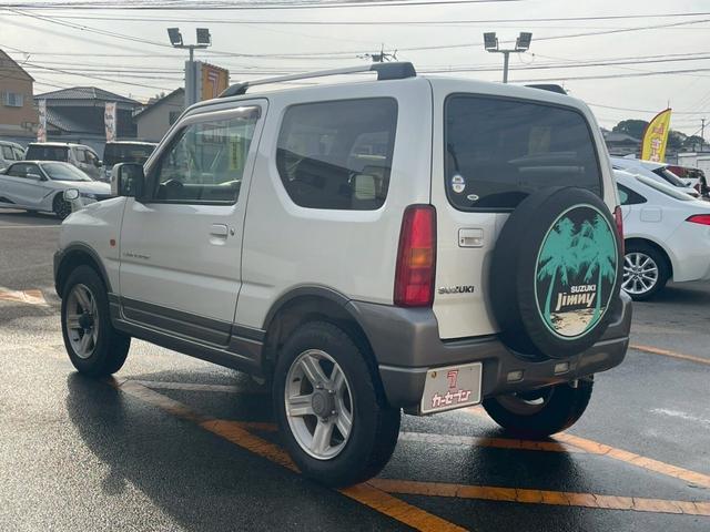 ジムニー ランドベンチャー　ルーフレール付　前席パワーウインドウ　助手席エアバック　ＡＷ　運転席エアバッグ　４ＷＤ車　キーレス付　ＰＳ　ＡＢＳ付　シートヒータ　ＥＴＣ　ターボー　ＡＴエアコン（5枚目）