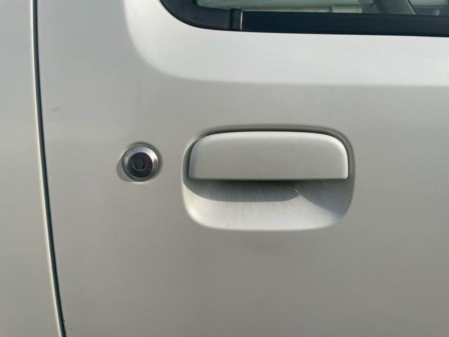 ジムニー ランドベンチャー　ルーフレール付　前席パワーウインドウ　助手席エアバック　ＡＷ　運転席エアバッグ　４ＷＤ車　キーレス付　ＰＳ　ＡＢＳ付　シートヒータ　ＥＴＣ　ターボー　ＡＴエアコン（24枚目）