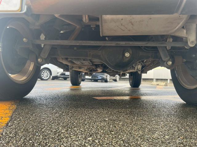 ジムニー ランドベンチャー　ルーフレール付　前席パワーウインドウ　助手席エアバック　ＡＷ　運転席エアバッグ　４ＷＤ車　キーレス付　ＰＳ　ＡＢＳ付　シートヒータ　ＥＴＣ　ターボー　ＡＴエアコン（28枚目）