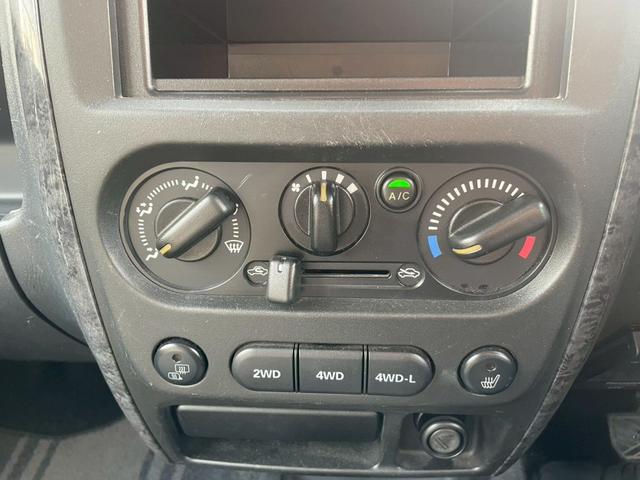 ジムニー ランドベンチャー　ルーフレール付　前席パワーウインドウ　助手席エアバック　ＡＷ　運転席エアバッグ　４ＷＤ車　キーレス付　ＰＳ　ＡＢＳ付　シートヒータ　ＥＴＣ　ターボー　ＡＴエアコン（39枚目）