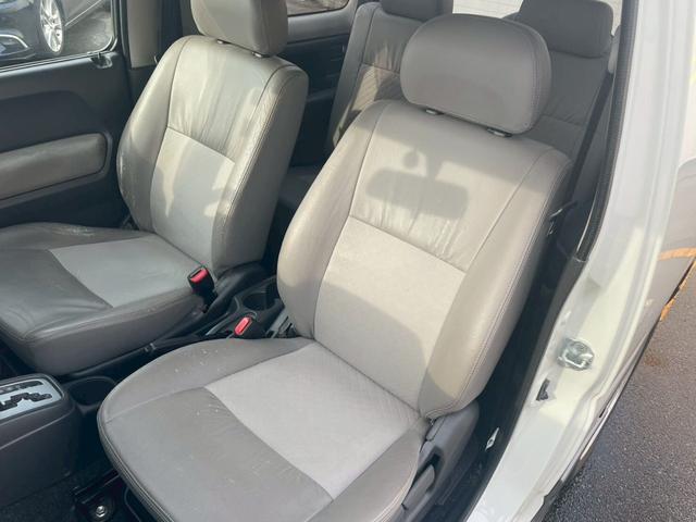 ジムニー ランドベンチャー　ルーフレール付　前席パワーウインドウ　助手席エアバック　ＡＷ　運転席エアバッグ　４ＷＤ車　キーレス付　ＰＳ　ＡＢＳ付　シートヒータ　ＥＴＣ　ターボー　ＡＴエアコン（45枚目）