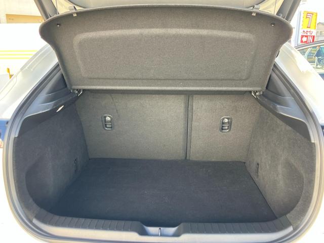 ＣＸ－３０ ＸＤ　プロアクティブ　ツーリングセレクション　ターボ車　パワステ　スマートキー＆プッシュスタート　ＤＶＤ　パワーシート　バックカメラ　シートヒーター　ＡＢＳ　アルミホイール　オートエアコン　アイドリングＳＴＯＰ　盗難防止　エアバッグ　レーダーＣ（8枚目）