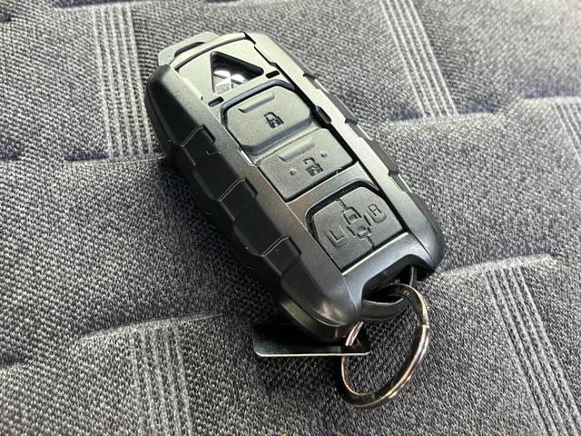 デリカミニ Ｇ　プレミアム　アダプティブクルーズコントロール　オートマチックハイビーム　シートヒーター　ベンチシート　ルーフレール　エアコン　コーナーセンサー　パワステ　アルミホイール　キーレスエントリー　エアバッグ　寒冷地仕様（78枚目）