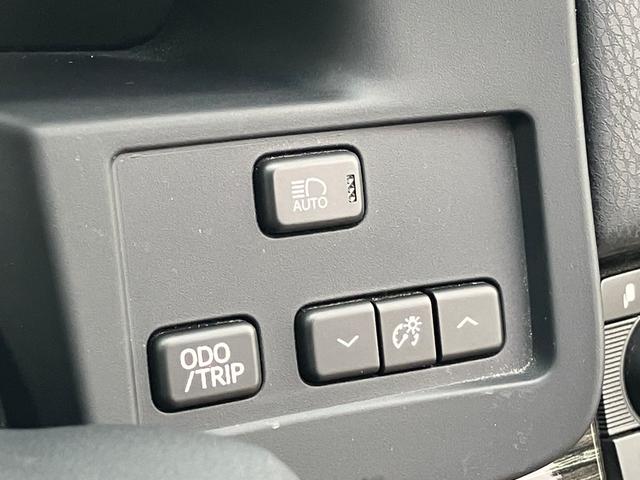 �y�^�]�ȃX�C�b�`�z�X�C�b�`���Ă����ς�����܂���ˁB�s���_�͑S�ĕ����Ă��������ˁ����J�ɂ��������܂���