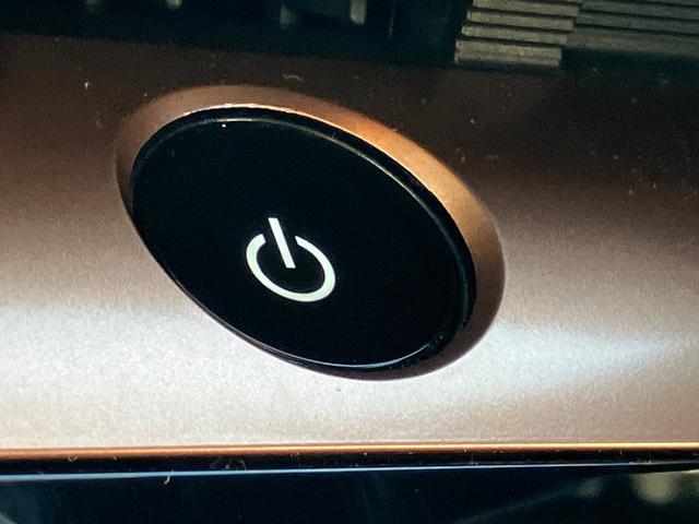 �y�p���[�X�C�b�`���ځz�Ԃ̓d���͂��̃{�^���������������V�Ԃł͓�����O�̋@�\�ł����A���ÎԂł͈ӊO�Ə��Ȃ��ł��恙