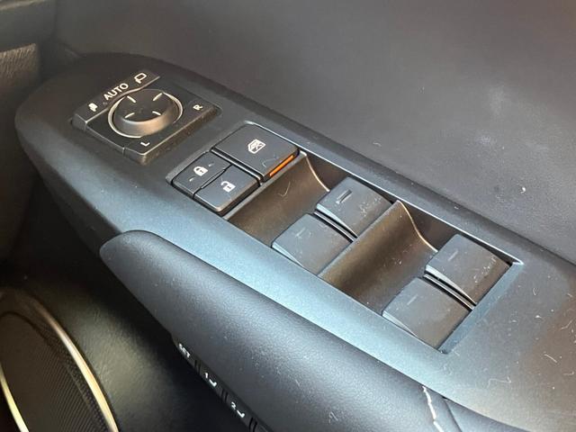 NX NX200t アーバンスタイル サイドカメラ バックモニター 電動シート オートクルーズコントロール アイドリングストップ ETC メモリーナビ(26枚目)