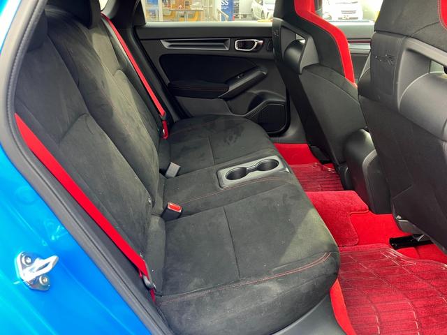 �y�f�B�[���[�̎Ԃ͍����H�z���͂���Ȃ��ƂȂ���ł��I�f�B�[���[�̓I�[�N�V�����Ȃǂ��g�킸�A���ЂŎԂ��d����Ă���̂ň�����ł�������ɏ���p�����m�ň����̂ŁA���z�Ŕ�r���Ă݂Ă��������ˁ�