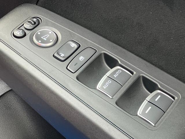 �y�p���[�E�B���h�E�X�C�b�`�z�^�]�Ȃ���ȒP�ɑ���\�ł������q�l�̌����������h�~���ł��܂��恙