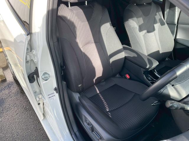 プリウス Ａ　レーダクルーズ　車線逸脱警報システム　プリクラッシュ　カーテンエアバック　助手席エアバック　ＥＴＣ車載器　ＡＨＢ　ＡＷ　ｉストップ　ＶＳＣ　盗難防止　キーレスエントリー　パワーステアリング　ＡＢＳ（7枚目）