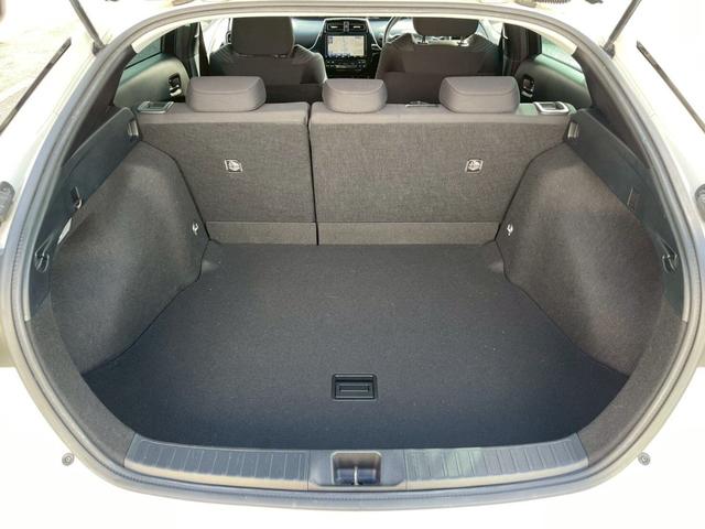 プリウス Ａ　レーダクルーズ　車線逸脱警報システム　プリクラッシュ　カーテンエアバック　助手席エアバック　ＥＴＣ車載器　ＡＨＢ　ＡＷ　ｉストップ　ＶＳＣ　盗難防止　キーレスエントリー　パワーステアリング　ＡＢＳ（10枚目）