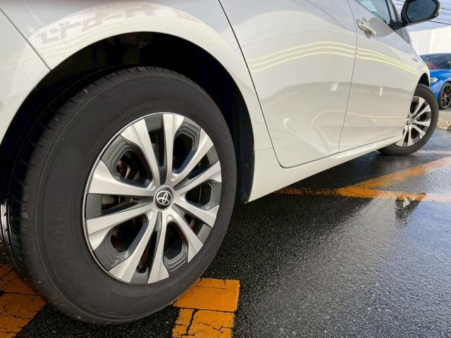 プリウス Ａ　レーダクルーズ　車線逸脱警報システム　プリクラッシュ　カーテンエアバック　助手席エアバック　ＥＴＣ車載器　ＡＨＢ　ＡＷ　ｉストップ　ＶＳＣ　盗難防止　キーレスエントリー　パワーステアリング　ＡＢＳ（23枚目）
