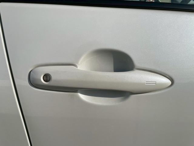 プリウス Ａ　レーダクルーズ　車線逸脱警報システム　プリクラッシュ　カーテンエアバック　助手席エアバック　ＥＴＣ車載器　ＡＨＢ　ＡＷ　ｉストップ　ＶＳＣ　盗難防止　キーレスエントリー　パワーステアリング　ＡＢＳ（36枚目）