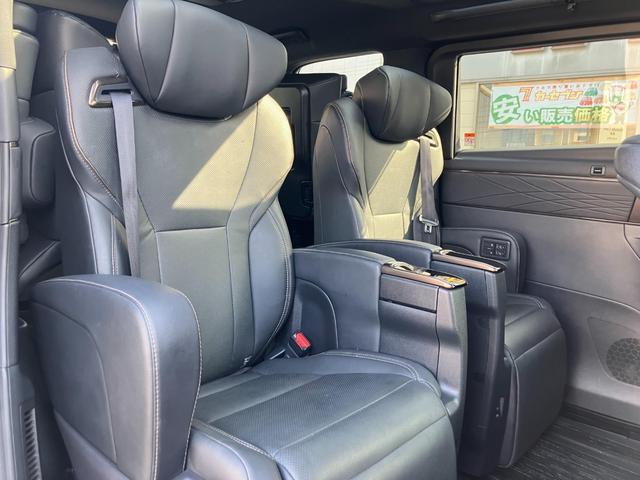 アルファード Ｚ　キーレスエントリー　メモリナビ　レーダークルーズＣ　ＥＳＣ　ＬＤＡ　盗難防止システム　アルミホイール　ナビ付　ＥＴＣ車載器　バックモニター　オートエアコン　サイドカメラ　サイドエアバッグ　スマートキー（8枚目）