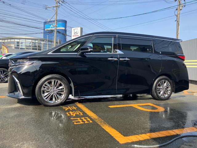 アルファード Ｚ　キーレスエントリー　メモリナビ　レーダークルーズＣ　ＥＳＣ　ＬＤＡ　盗難防止システム　アルミホイール　ナビ付　ＥＴＣ車載器　バックモニター　オートエアコン　サイドカメラ　サイドエアバッグ　スマートキー（12枚目）