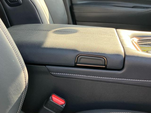 アルファード Ｚ　キーレスエントリー　メモリナビ　レーダークルーズＣ　ＥＳＣ　ＬＤＡ　盗難防止システム　アルミホイール　ナビ付　ＥＴＣ車載器　バックモニター　オートエアコン　サイドカメラ　サイドエアバッグ　スマートキー（32枚目）