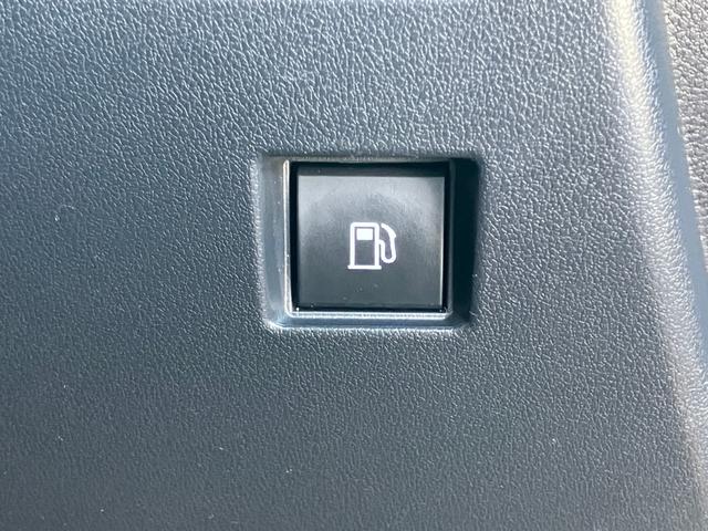 アルファード Ｚ　キーレスエントリー　メモリナビ　レーダークルーズＣ　ＥＳＣ　ＬＤＡ　盗難防止システム　アルミホイール　ナビ付　ＥＴＣ車載器　バックモニター　オートエアコン　サイドカメラ　サイドエアバッグ　スマートキー（42枚目）