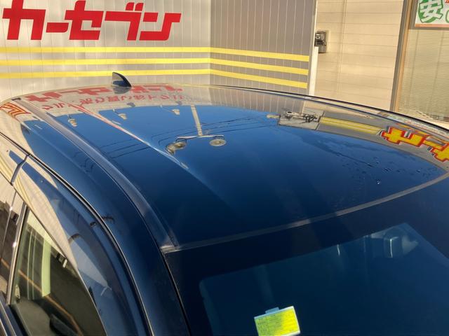 ヴェゼル ｅ：ＨＥＶ　Ｚ　車線逸脱警告　シートＨ　サイドエアＢ　ＡＴハイビーム　パークセンサー　リヤカメラ　ＥＳＣ　パワステ　ＡＷ　ＡＡＣ　エアバック　ＤＡＣ　ＡＢＳ　アイドリングストップ　アダプティブＣＣ　キーフリーシステム（15枚目）