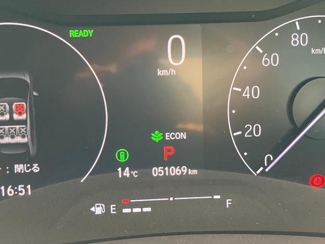 ヴェゼル ｅ：ＨＥＶ　Ｚ　車線逸脱警告　シートＨ　サイドエアＢ　ＡＴハイビーム　パークセンサー　リヤカメラ　ＥＳＣ　パワステ　ＡＷ　ＡＡＣ　エアバック　ＤＡＣ　ＡＢＳ　アイドリングストップ　アダプティブＣＣ　キーフリーシステム（36枚目）