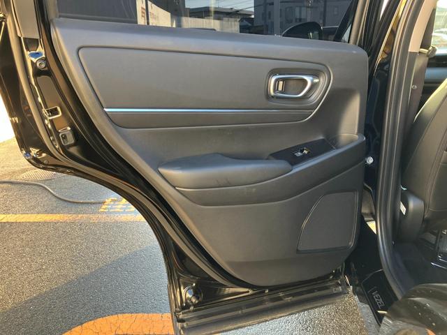 ヴェゼル ｅ：ＨＥＶ　Ｚ　車線逸脱警告　シートＨ　サイドエアＢ　ＡＴハイビーム　パークセンサー　リヤカメラ　ＥＳＣ　パワステ　ＡＷ　ＡＡＣ　エアバック　ＤＡＣ　ＡＢＳ　アイドリングストップ　アダプティブＣＣ　キーフリーシステム（45枚目）