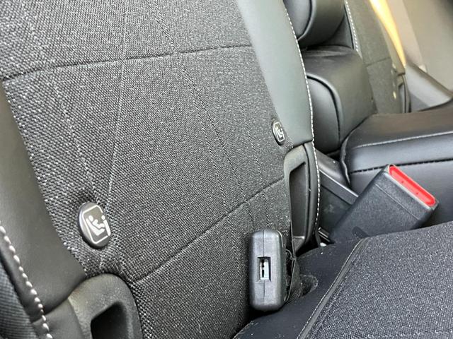 ヴェゼル ｅ：ＨＥＶ　Ｚ　車線逸脱警告　シートＨ　サイドエアＢ　ＡＴハイビーム　パークセンサー　リヤカメラ　ＥＳＣ　パワステ　ＡＷ　ＡＡＣ　エアバック　ＤＡＣ　ＡＢＳ　アイドリングストップ　アダプティブＣＣ　キーフリーシステム（59枚目）