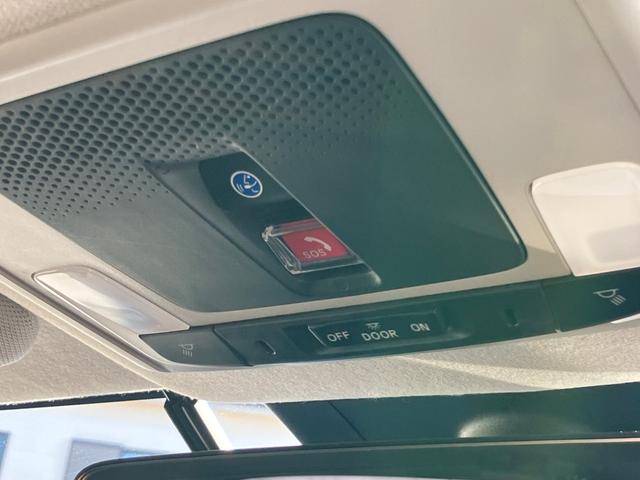 ヴェゼル ｅ：ＨＥＶ　Ｚ　車線逸脱警告　シートＨ　サイドエアＢ　ＡＴハイビーム　パークセンサー　リヤカメラ　ＥＳＣ　パワステ　ＡＷ　ＡＡＣ　エアバック　ＤＡＣ　ＡＢＳ　アイドリングストップ　アダプティブＣＣ　キーフリーシステム（61枚目）