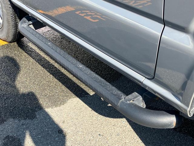 ジムニー ＸＣ　衝突低減ブレーキ　アイドリングストップ付　前後ソナー　Ｓヒーター　パワステ　切替式４ＷＤ　フルフラットシート　セキュリティ　車線逸脱警告　フルオートエアコン　横滑り防止システム　エアバック　ＡＨＢ（42枚目）