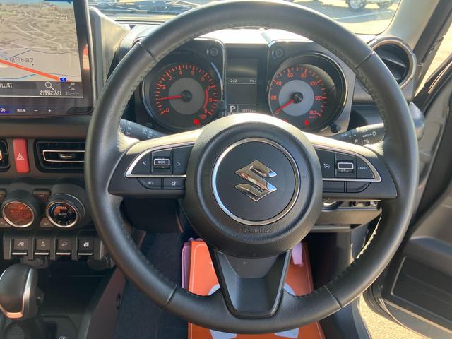 ジムニー ＸＣ　衝突低減ブレーキ　アイドリングストップ付　前後ソナー　Ｓヒーター　パワステ　切替式４ＷＤ　フルフラットシート　セキュリティ　車線逸脱警告　フルオートエアコン　横滑り防止システム　エアバック　ＡＨＢ（43枚目）