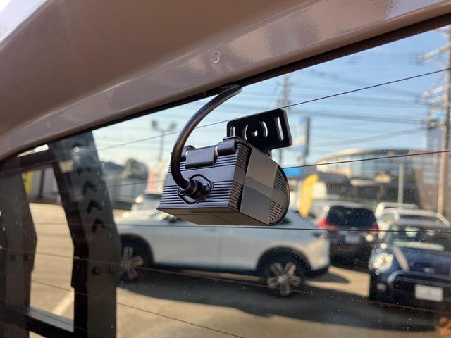 ジムニー ＸＣ　衝突低減ブレーキ　アイドリングストップ付　前後ソナー　Ｓヒーター　パワステ　切替式４ＷＤ　フルフラットシート　セキュリティ　車線逸脱警告　フルオートエアコン　横滑り防止システム　エアバック　ＡＨＢ（58枚目）