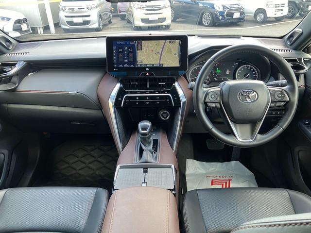 ハリアー Ｚ　レザーパッケージ　全方囲カメラ　Ｐセンサー　イモビライザー　スマートキ－　エアロ　追従クルコン　カーテンエアバック　横滑り防止機能　リアカメラ　Ｐシート　アルミ　エアバッグ　エアコン　メモリナビ　キーレス　ＡＢＳ　ナビ（9枚目）