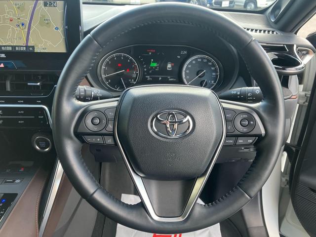 ハリアー Ｚ　レザーパッケージ　全方囲カメラ　Ｐセンサー　イモビライザー　スマートキ－　エアロ　追従クルコン　カーテンエアバック　横滑り防止機能　リアカメラ　Ｐシート　アルミ　エアバッグ　エアコン　メモリナビ　キーレス　ＡＢＳ　ナビ（35枚目）