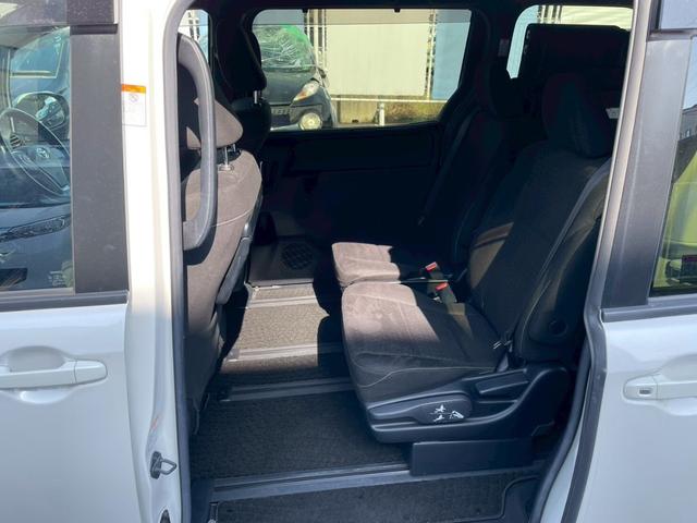 ヴォクシー ハイブリッドV 車線逸脱警告 Bカメ フルセグテレビ エコモード 横滑り防止システム AC ウォークスルー パワーステアリング ドラレコ付き ナビTV オートハイビーム Wエアバック 盗難防止アラーム エアバッグ(36枚目)