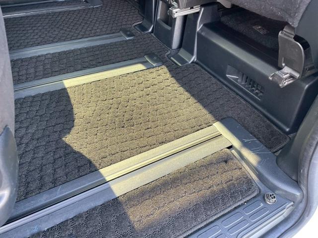 ヴォクシー ハイブリッドV 車線逸脱警告 Bカメ フルセグテレビ エコモード 横滑り防止システム AC ウォークスルー パワーステアリング ドラレコ付き ナビTV オートハイビーム Wエアバック 盗難防止アラーム エアバッグ(55枚目)