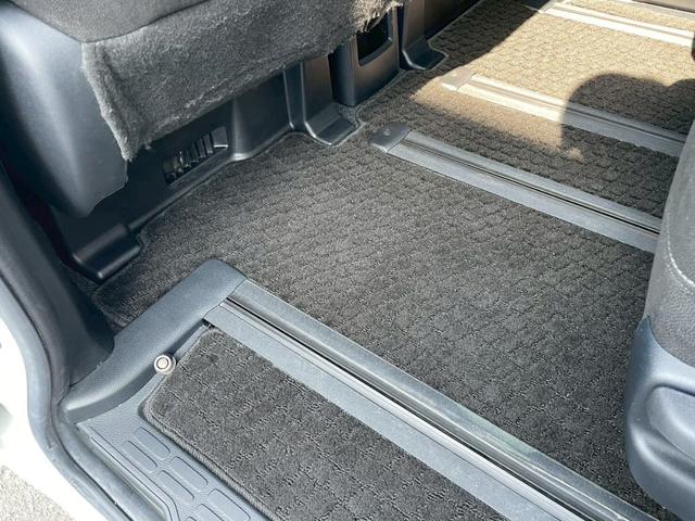 ヴォクシー ハイブリッドV 車線逸脱警告 Bカメ フルセグテレビ エコモード 横滑り防止システム AC ウォークスルー パワーステアリング ドラレコ付き ナビTV オートハイビーム Wエアバック 盗難防止アラーム エアバッグ(56枚目)