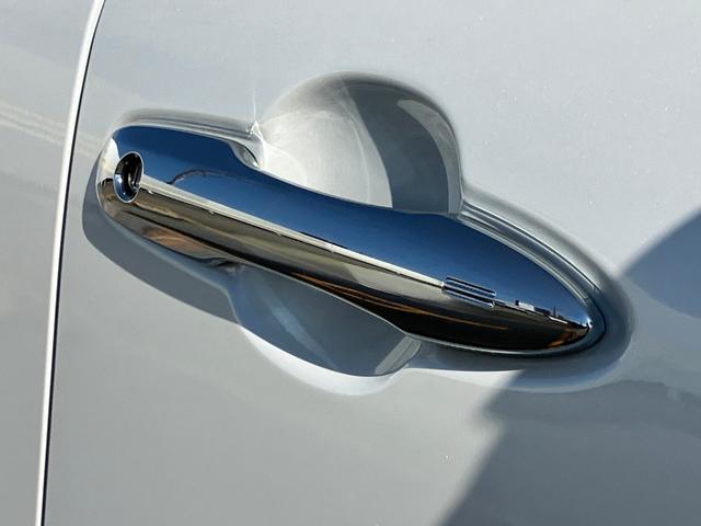 ハリアー Z オートLED コーナーセンサ 車線逸脱警報装置 イモビライザー 横滑り防止機能 ナビ 助手席エアバッグ アルミホイール スマートキ- エアコン キーレス サイドエアバッグ ABS ETC車載器(40枚目)