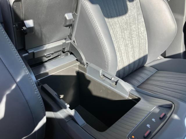 ハリアー Z オートLED コーナーセンサ 車線逸脱警報装置 イモビライザー 横滑り防止機能 ナビ 助手席エアバッグ アルミホイール スマートキ- エアコン キーレス サイドエアバッグ ABS ETC車載器(62枚目)