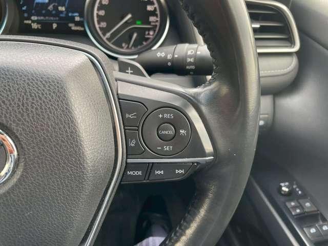 カムリ ＷＳレザーパッケージ　純正ナビ／フルセグ／バックカメラ／ＥＴＣ／本革／シートヒーター／本革巻き３本スポーク／ヘッドアップディスプレイ／純正アルミホイール／ブラインドスポットモニター／ドライブレコーダー前後／衝突軽減ブレーキ（35枚目）