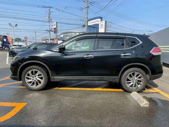 エクストレイル ２０Ｘｔｔ　エマージェンシーブレーキパッケージ　２列車　純正フルセグナビ／全方位カメラ／ＥＴＣ／ドライブレコーダー／衝突軽減ブレーキ／純正アルミホイール／パワーバックドア／障害物センサー／シートヒーター／クルーズコントロール（13枚目）