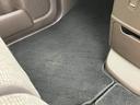 【綺麗なフロアマット】状態の良いフロアマットです☆清潔に使われてきたことが一目でわかりますね☆