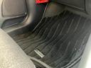 【綺麗なフロアマット】状態の良いフロアマットです☆清潔に使われてきたことが一目でわかりますね☆
