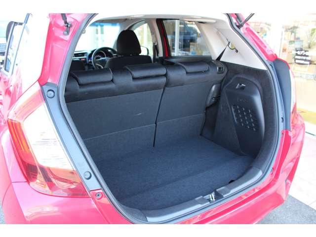 Fパッケージ スマートキー・プッシュスタート クルコン 横滑防止 ナビ&TV 禁煙車両 DVD再生可 キーフリー LEDヘッド ETC車載器 運転席エアバッグ CD ABS パワーウィンドウ パワーステアリング(33枚目)