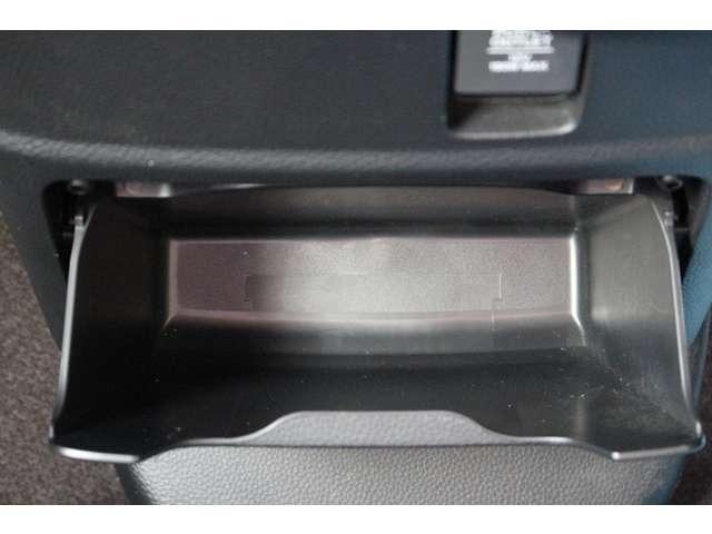 G・Lターボホンダセンシング 左右パワースライドドア アイドルストップ スマートキ USB接続 助手席エアバッグ LEDヘットライト フルフラット ターボエンジン 整備点検記録簿 禁煙 ナビTV CD 電格ミラー ETC車載器(25枚目)