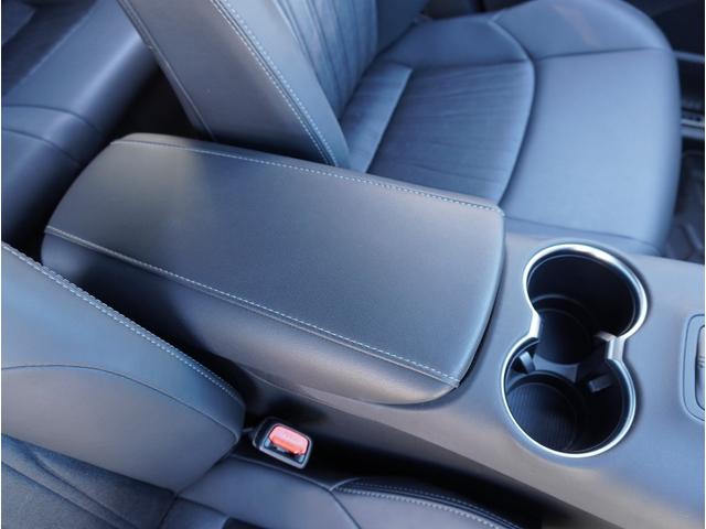 ハリアー Ｇ　衝突回避ブレーキ　車線逸脱警告　ＡＵＸ接続　ハイビームアシスト　ＡＡＣ　バックモニタ－　パーキングセンサー　横滑防止装置　ＬＥＤランプ　スマキー　キーフリー　ＡＷ　ＥＴＣ車載器　ＰＳ　パワーウインドウ（32枚目）