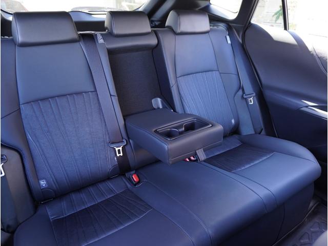 ハリアー Ｇ　衝突回避ブレーキ　車線逸脱警告　ＡＵＸ接続　ハイビームアシスト　ＡＡＣ　バックモニタ－　パーキングセンサー　横滑防止装置　ＬＥＤランプ　スマキー　キーフリー　ＡＷ　ＥＴＣ車載器　ＰＳ　パワーウインドウ（37枚目）