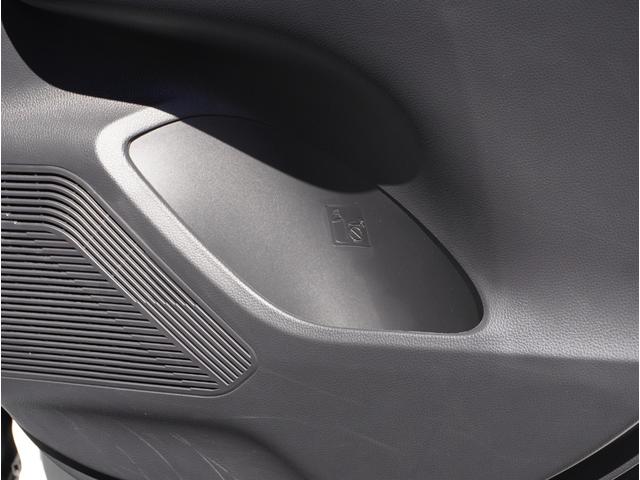 ハリアー Ｇ　衝突回避ブレーキ　車線逸脱警告　ＡＵＸ接続　ハイビームアシスト　ＡＡＣ　バックモニタ－　パーキングセンサー　横滑防止装置　ＬＥＤランプ　スマキー　キーフリー　ＡＷ　ＥＴＣ車載器　ＰＳ　パワーウインドウ（41枚目）