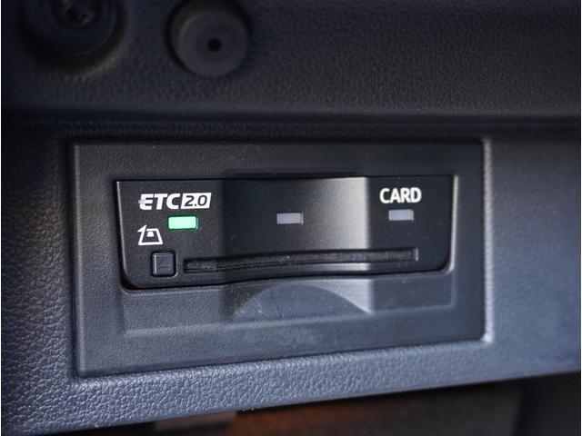 ゴルフ TSIコンフォートライン マイスター 地デジ エマージェンシーストップシグナル LKA ドライブレコーダー パワーステアリング レーダークルーズ リアビューカメラ LEDヘッドライト ETC アイドルストップ エアコン エアバッグ(7枚目)